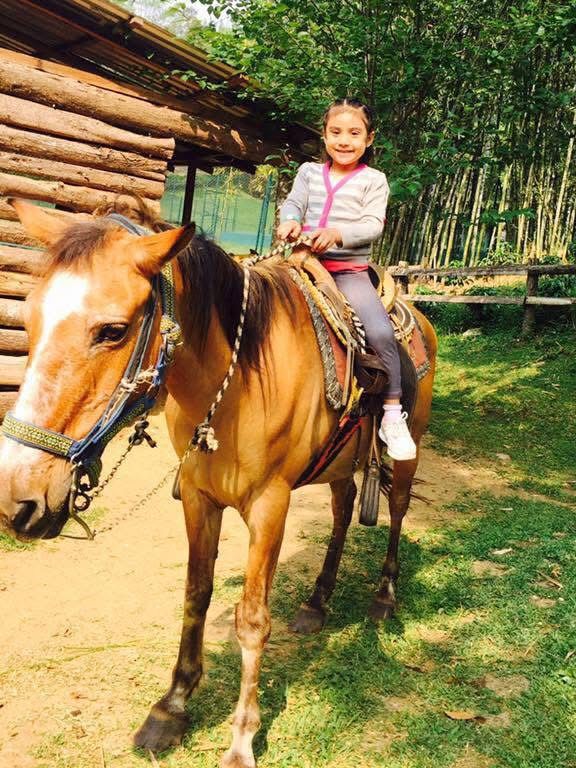 Yaretzi, 7 años
