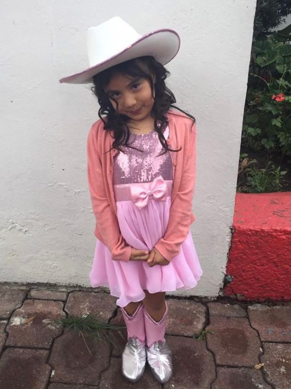 Yaretzi, 9 años